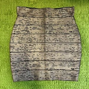 3/$15: Gold and black bandage mini skirt